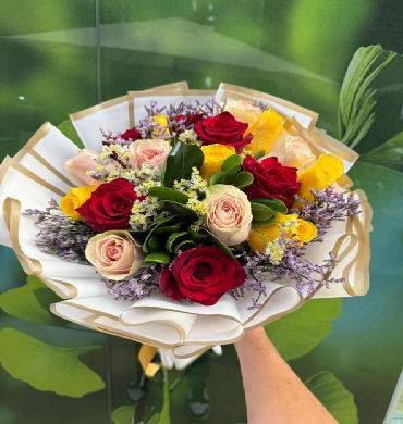 Trajo de Rosas Colores